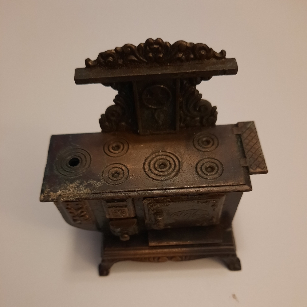 Vintage Ornate Metal Doll Stove